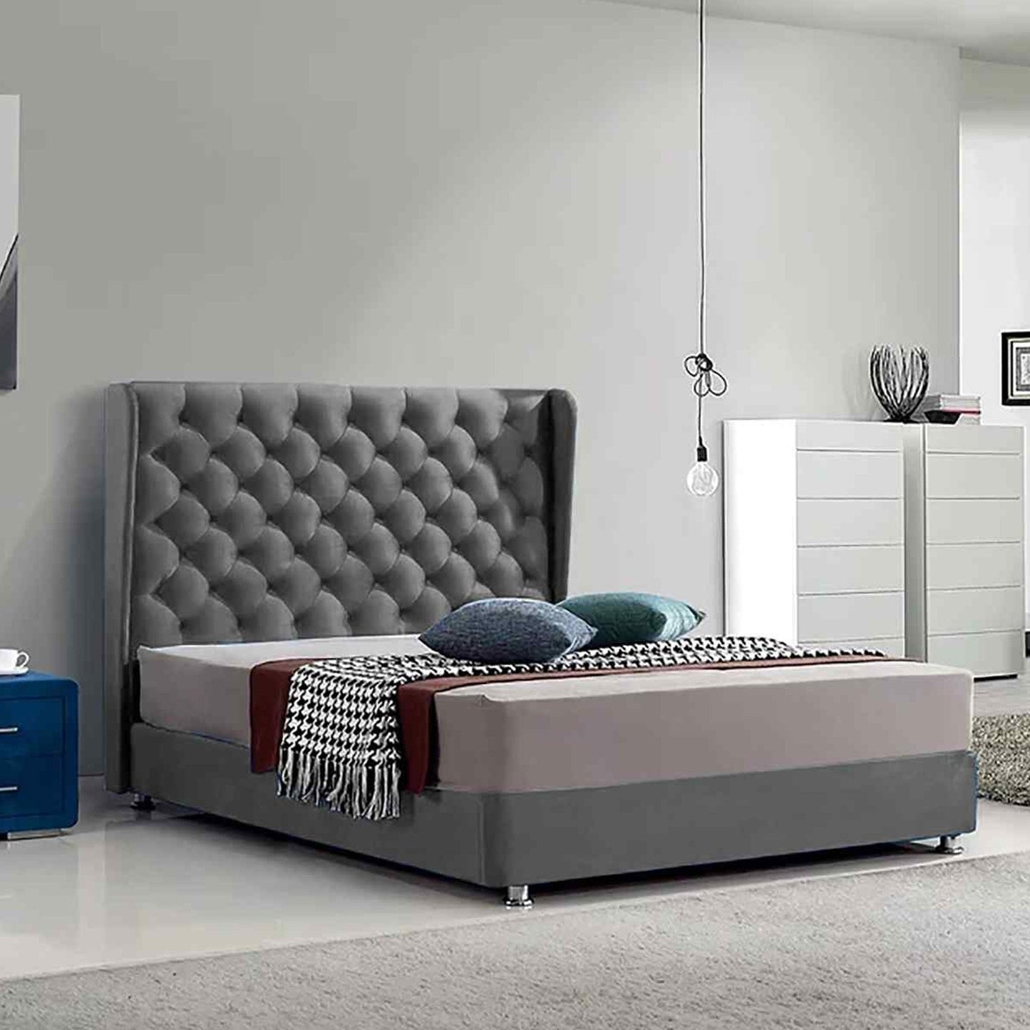 France The French Wing Bed